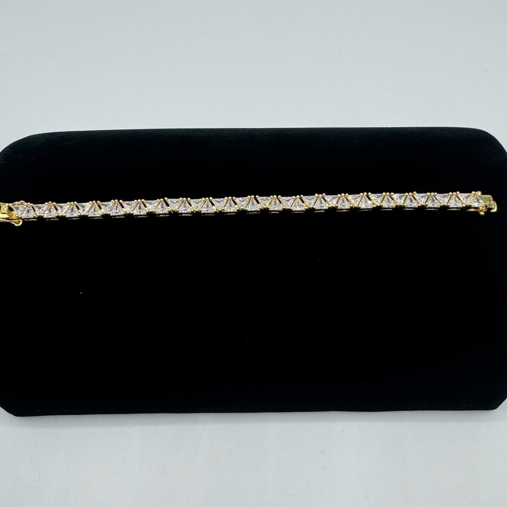 18k 13ct Trillion Tennis Bracelet - Picture 11 of 16